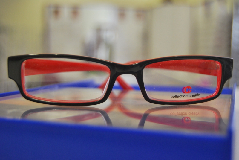 opticien-LEVENS-min_view-sight-lens-frame-optics-spectacles-1141012-pxhere.com